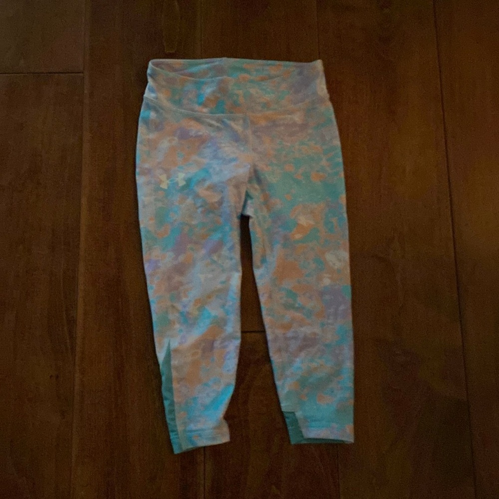 Under Armour girls capris